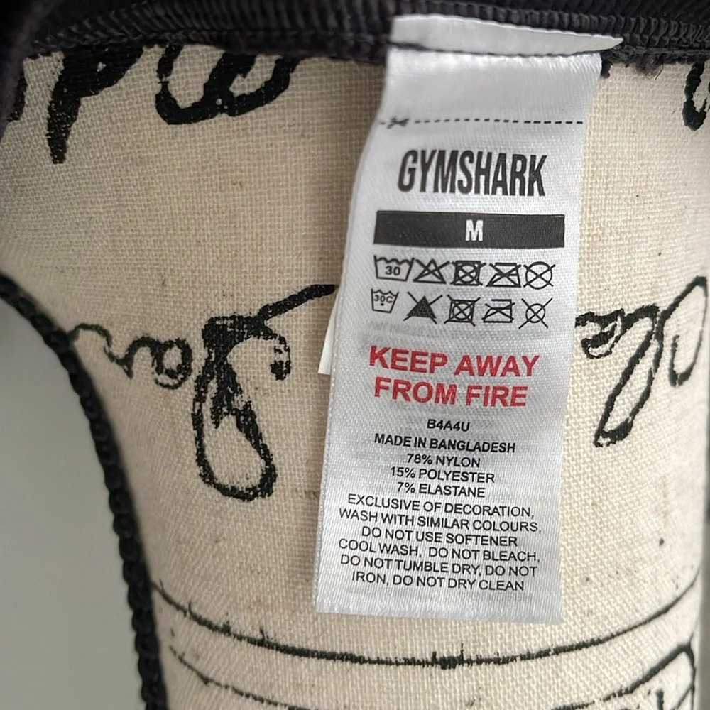 Gymshark Lace Up Back Long Sleeve Crop Top, Black Camo - Medium - Picture 4 of 6